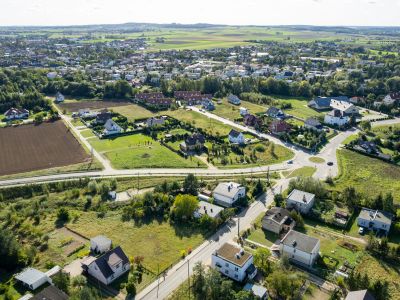 Przestrzenna działka budowlana pod dom dwulokalowy !
