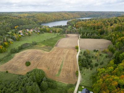 Działka budowlana przy lesie - sąsiedztwo dwóch jezior !